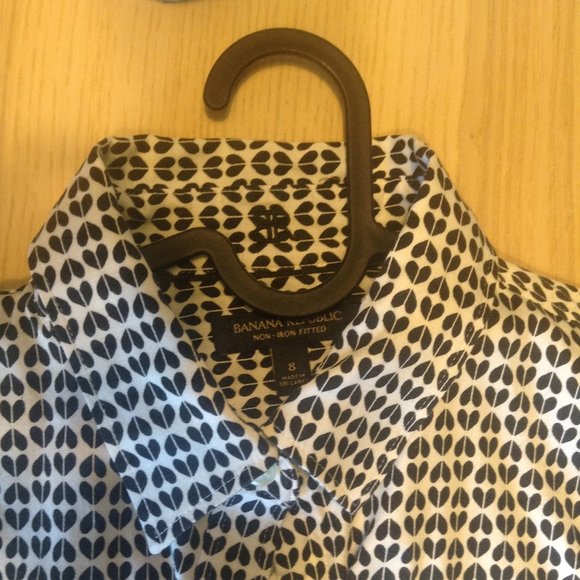 Lovely Non-iron Shirt from Banana Republic. - Picture 10 of 12